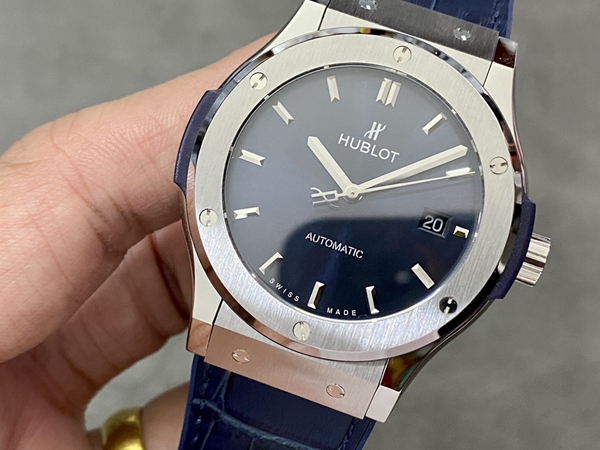 ウブロコピー時計背面デザイン